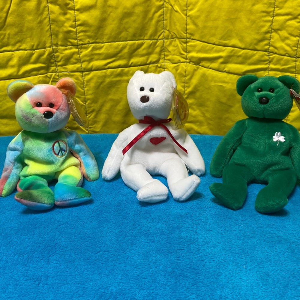 3 lovely beanie baby bears
